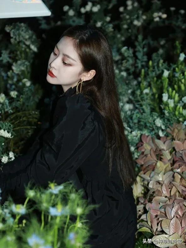 头发贴脸怎么弄蓬松,头发特别塌贴头皮发型