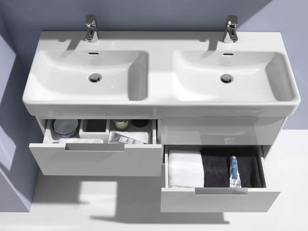 扔掉浴室柜,浴室柜非常难看想扔了