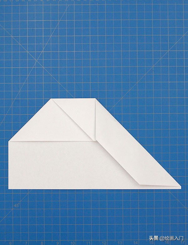 快速叠纸飞机教程,最容易叠纸飞机的教程