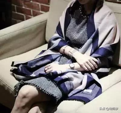 冬天的围巾选这几条时髦又保暖,围巾最好看十种搭配