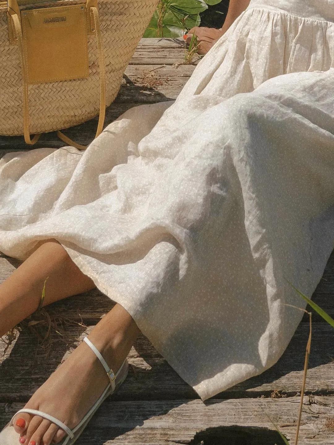 hanerjiav领褶皱碎花连衣裙,今年最流行高级感的碎花连衣裙