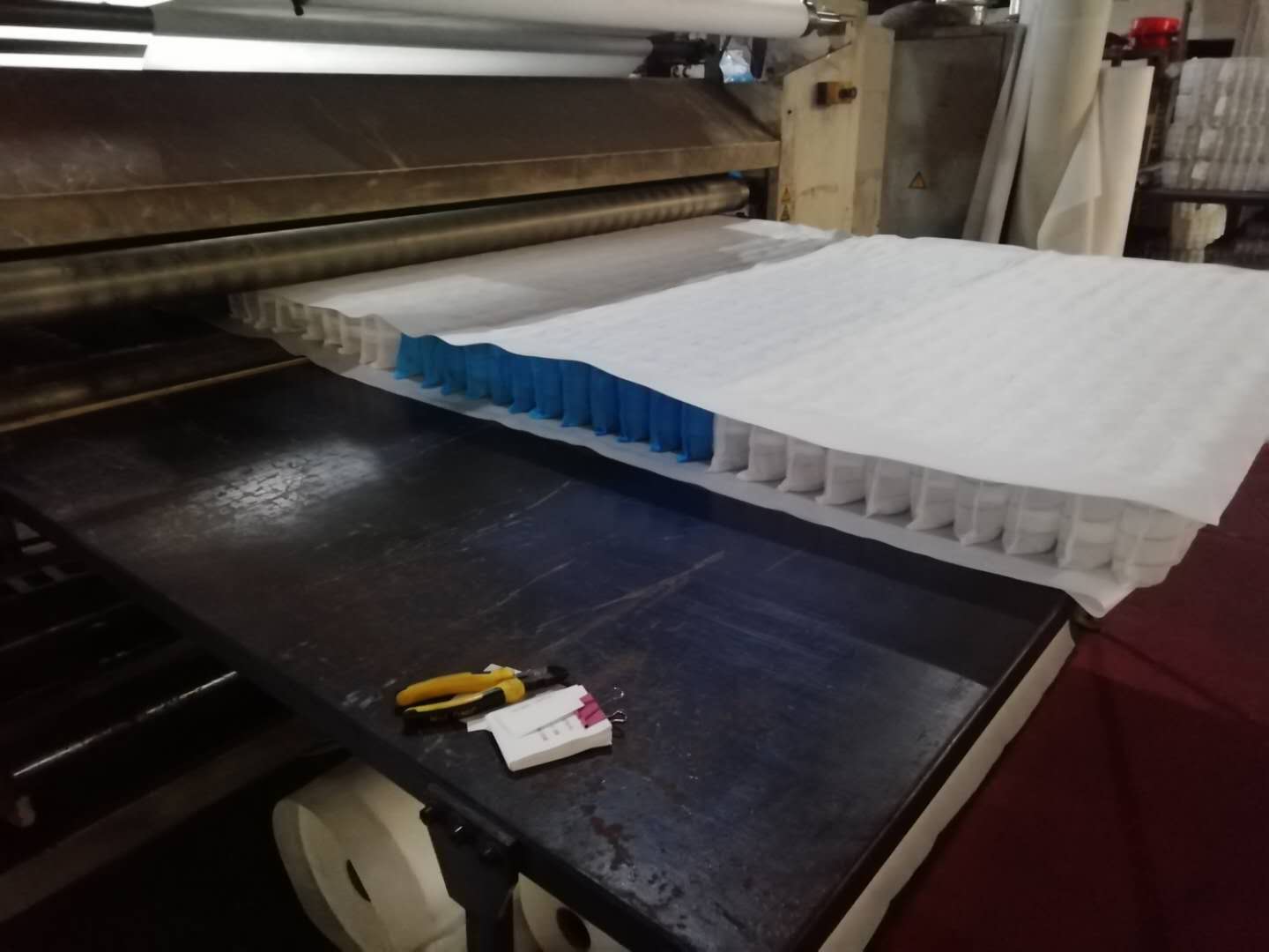 弹簧床垫与棕垫哪个环保,弹簧床垫和棕床垫哪种环保