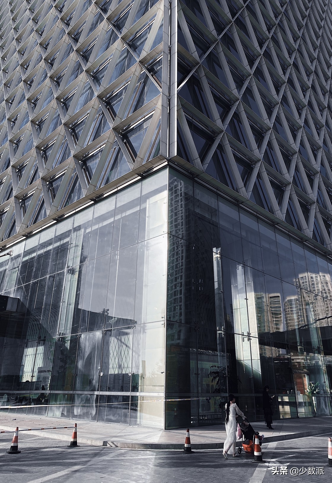 iPad是「无用的玩具」？用了一年，它为我打开了另一个世界