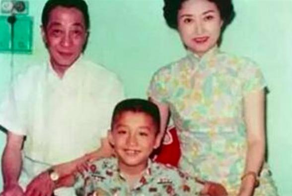 “老公主”伊能静的叛逆情史