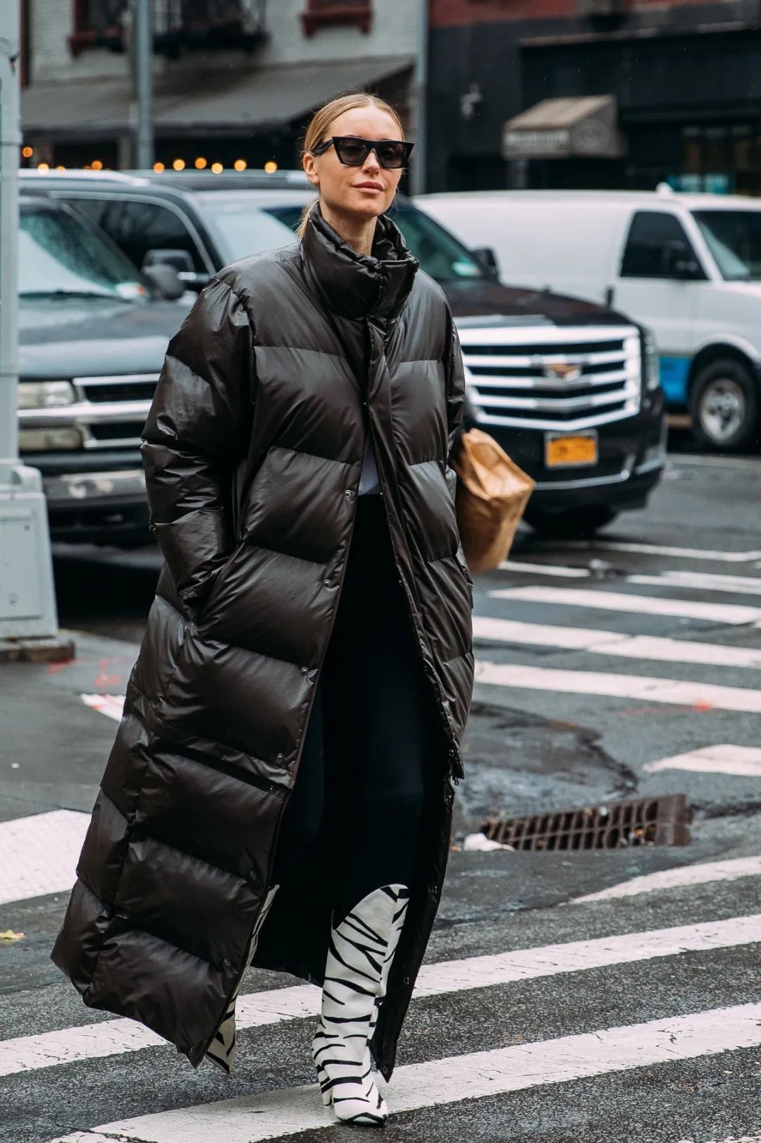 中国体育生标志的羽绒服,体育生羽绒服火了