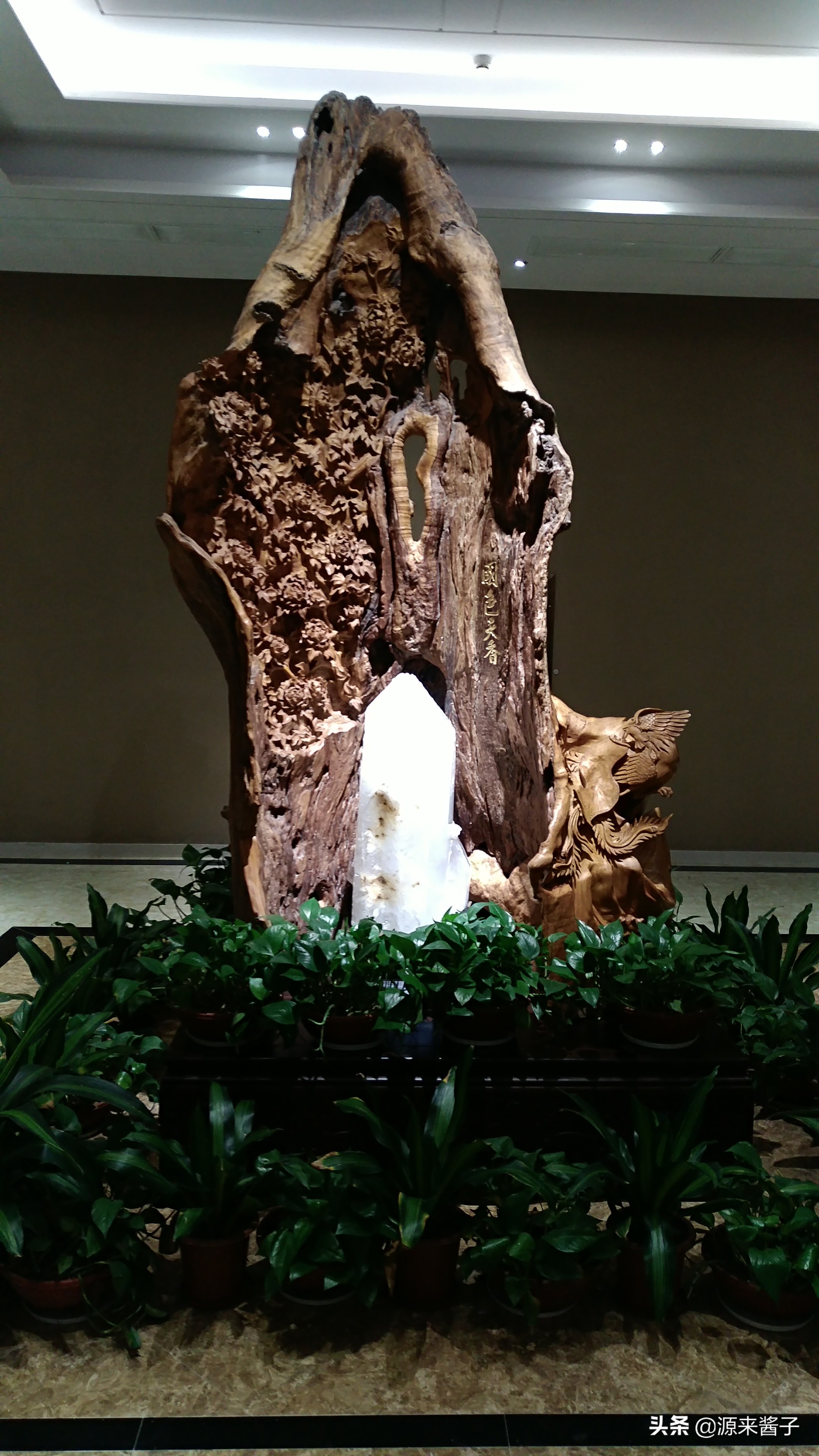 三亚景点有一个水晶石叫什么,三亚天涯海角水晶石