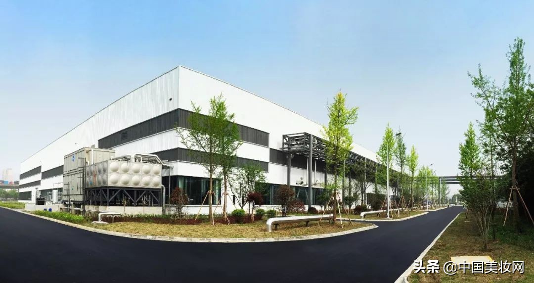 中国成欧莱雅首个运营设施零碳,欧莱雅在中国市场的发展研究