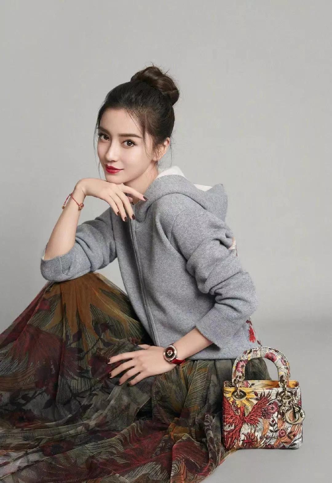 适合年轻人戴的黄金项链转运,如何佩戴适合自己的首饰转运