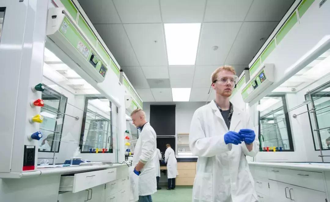 得了肝癌心里难受是病情严重了吗,得了癌症以后恐惧心理怎样消除