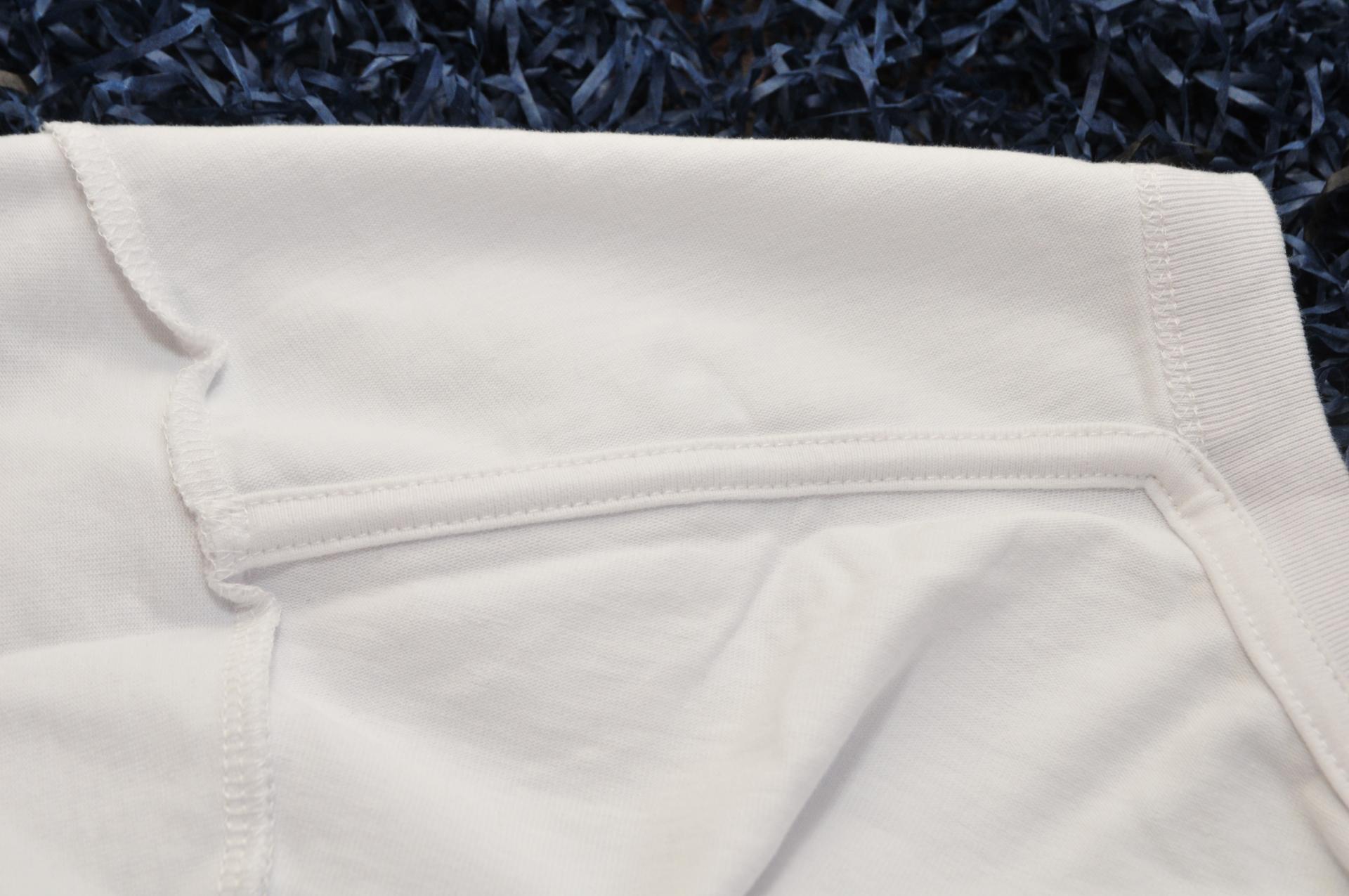 怎么选择经典百搭版型好的t恤,t恤的选择与搭配