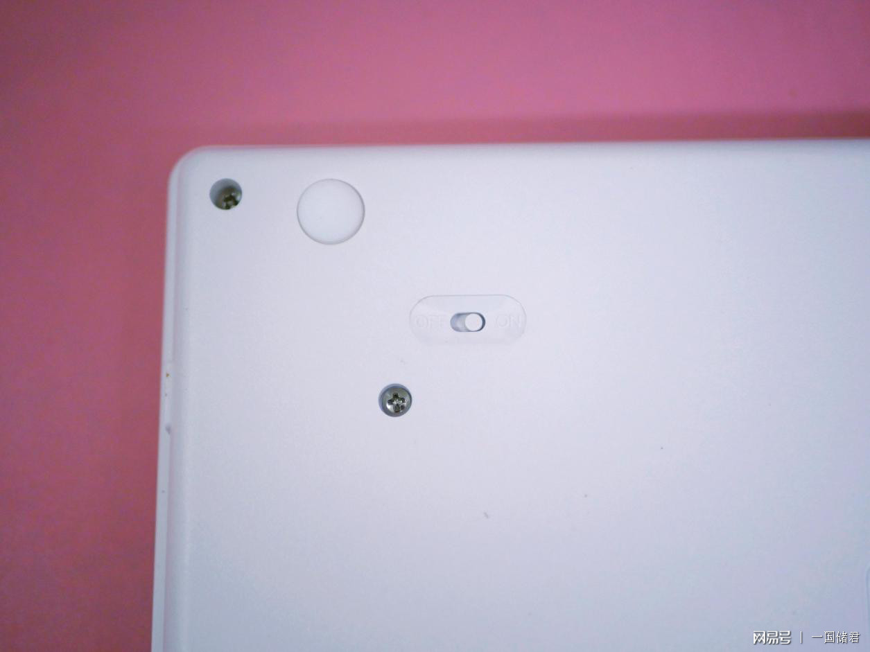 黑爵320i,黑爵三模键盘