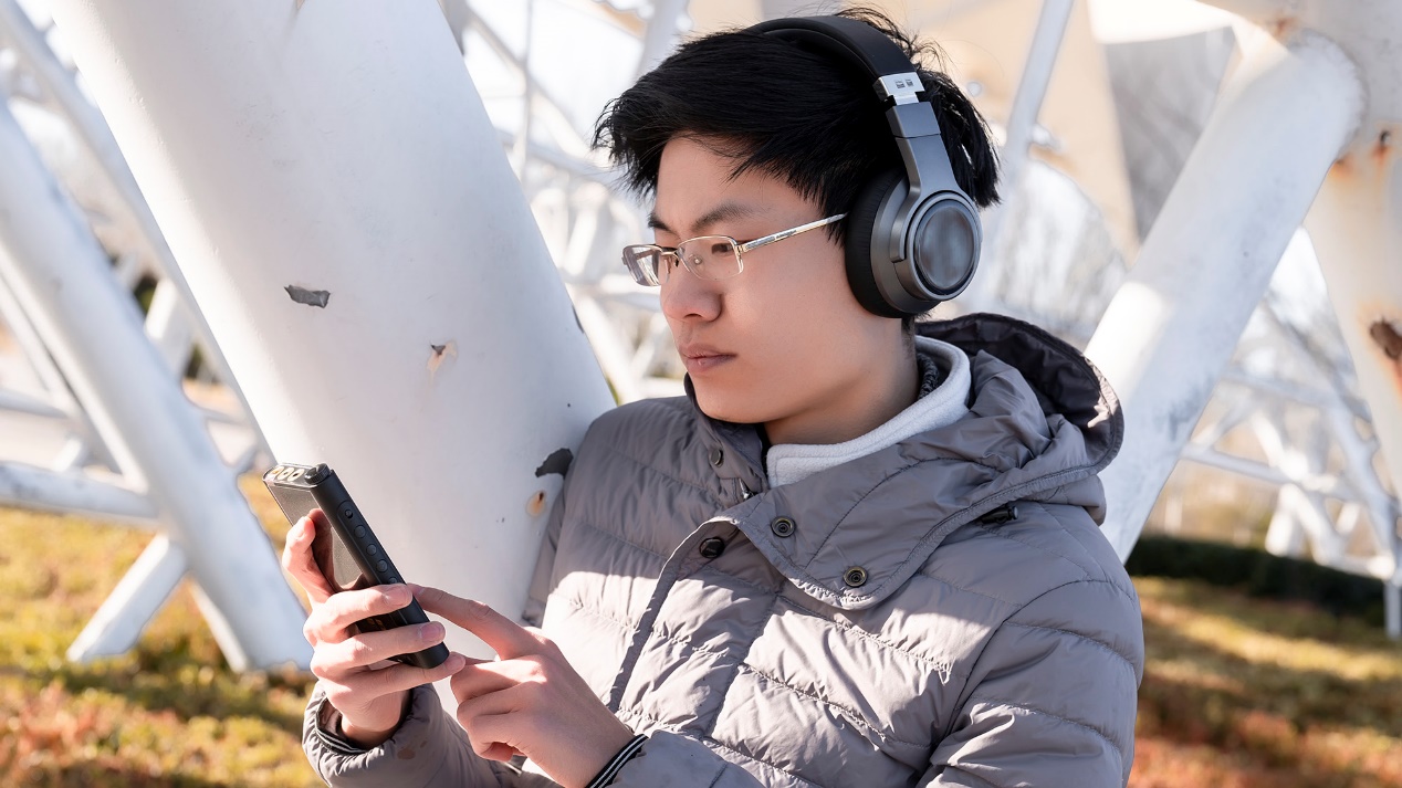 飞傲m15的4497和9038哪个音质更好,飞傲m15有什么功能