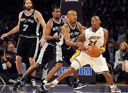 最强nba马龙铁肘无情抽奖,最强nba马龙铁肘对碎骨机