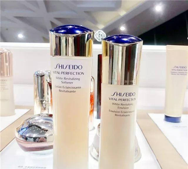 日本保湿控油水乳套装推荐,日本护肤品水乳套装油皮用品牌