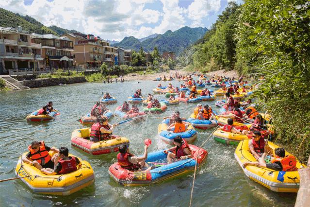 “快乐肥宅水2.0”——龙井峡漂流湿身趴！快来浪一“夏”