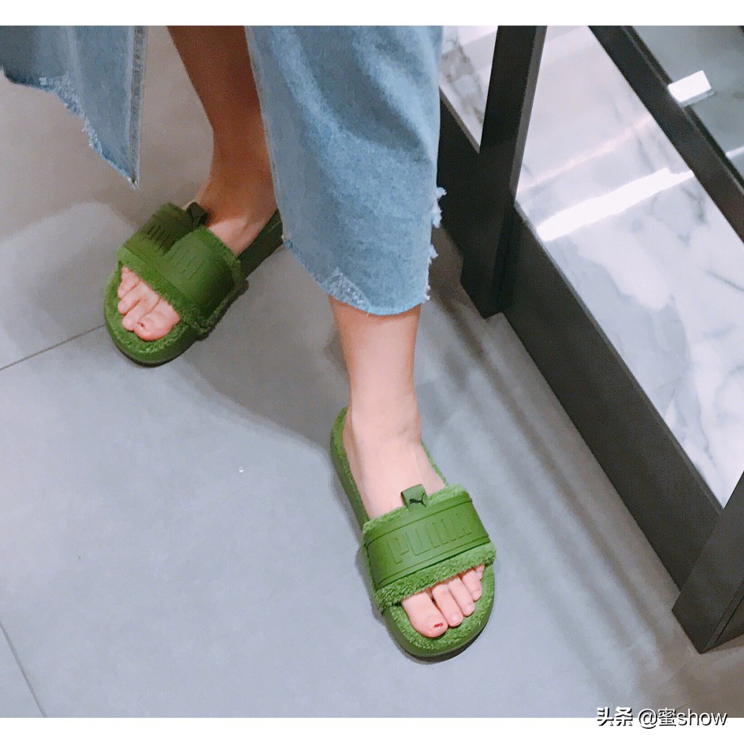 puma哪款拖鞋好看,puma2022款毛毛拖鞋搭配
