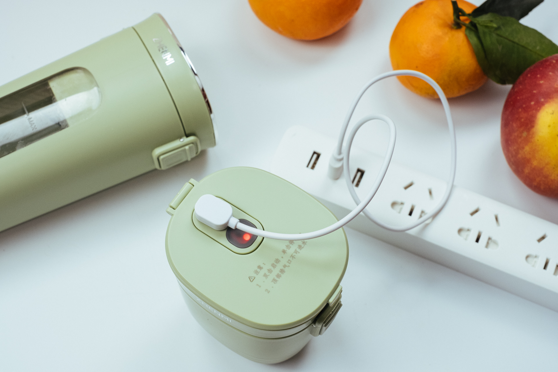 有它之后，我拒绝了含有添加剂的奶茶饮料：臻米J1真空便携果汁杯