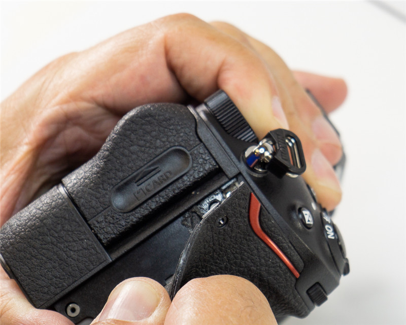 拆解维修泡过水的尼康z7相机,尼康z7拆机版是什么