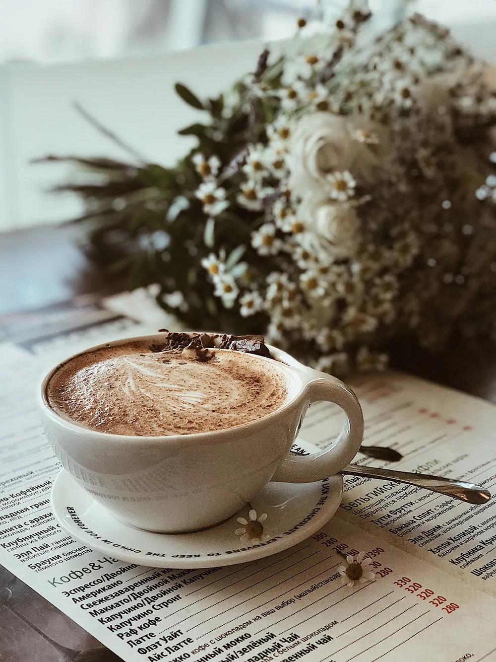 拍摄构图一般用几分法构图,三分构图和中心构图的区别