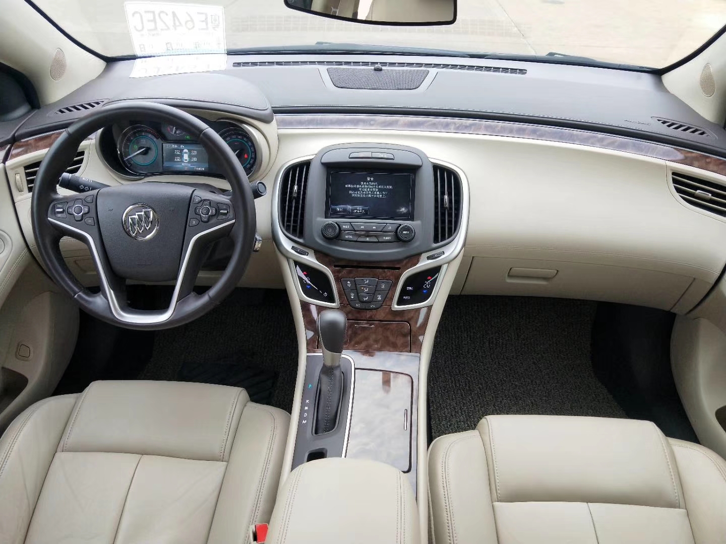 2010款别克君越,美系商务车