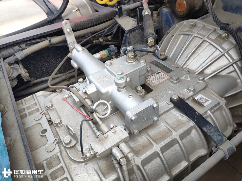 东风华神t7国六牵引车自重多少,华神t7460马力天然气牵引车价格