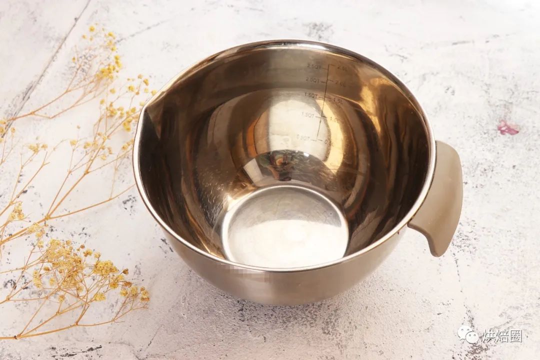 新手入门烘焙必备工具哪里有卖,新手小白做烘焙如何选打蛋器