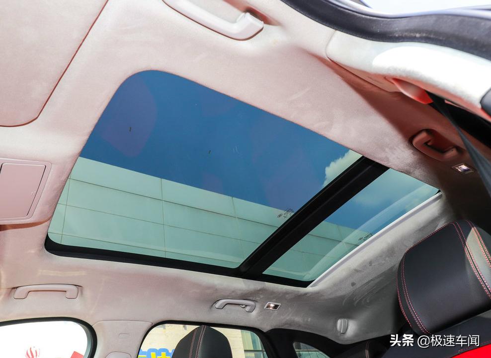 捷豹f-pace3.0t越野试驾,买x3好还是a6好