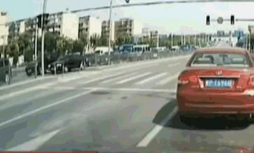 交警查扣的怪异电瓶车,交警查扣的怪异电动车