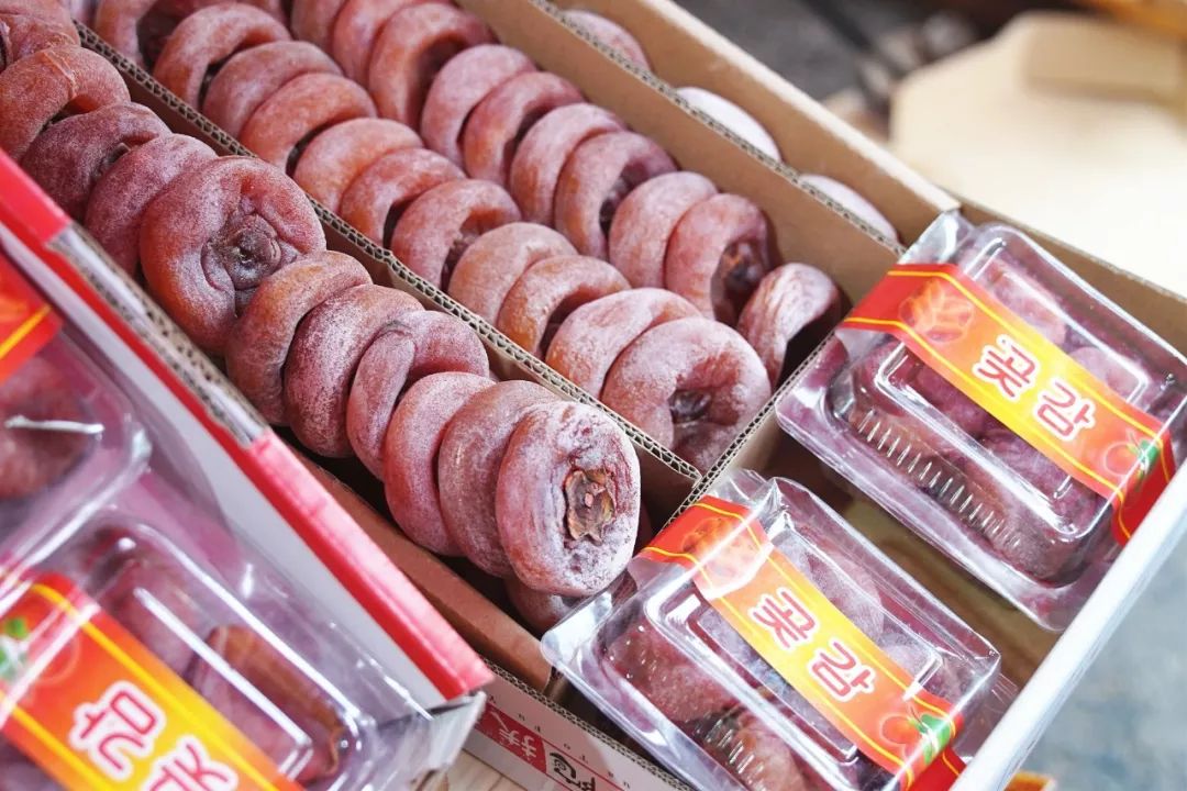 直端零食店“老巢”！好逛到两只手都拿不下