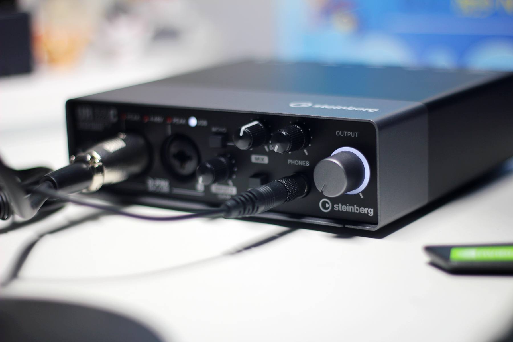 雅马哈ur22c声卡录音棚效果,雅马哈声卡ur22c和ur22mkii的区别