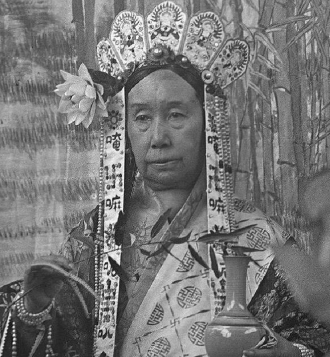 慈禧太后在城内过着奢靡生活,慈禧太后的奢靡生活一天花多少钱