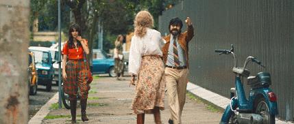 《婚姻连系》我给小三拍的裸照,差点被妻子看到...