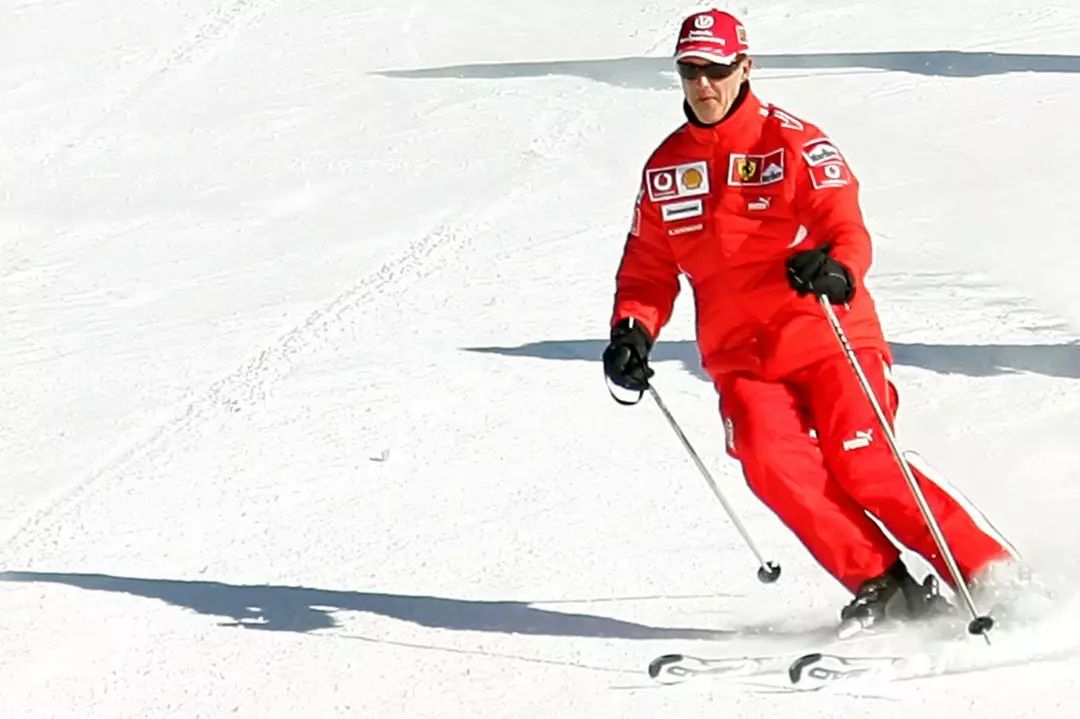 舒马赫玩滑雪的视频,舒马赫滑雪