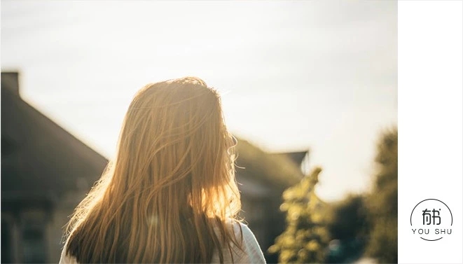 当男人发现女人不爱他有什么表现,男人不爱自己了女人该怎么想