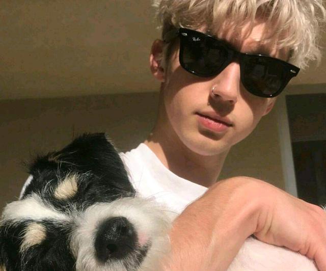 受同学刻意排挤和孤立了怎么办,因为不合群被霸凌