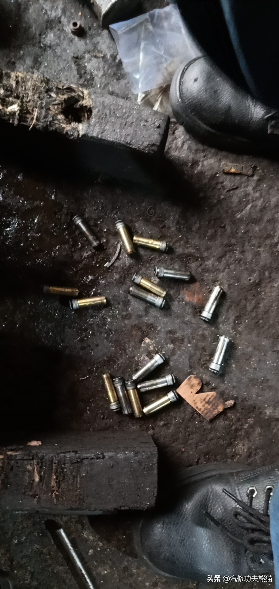 10年奥迪a6l2.0t烧机油维修,奥迪a6l2.0t烧机油吗