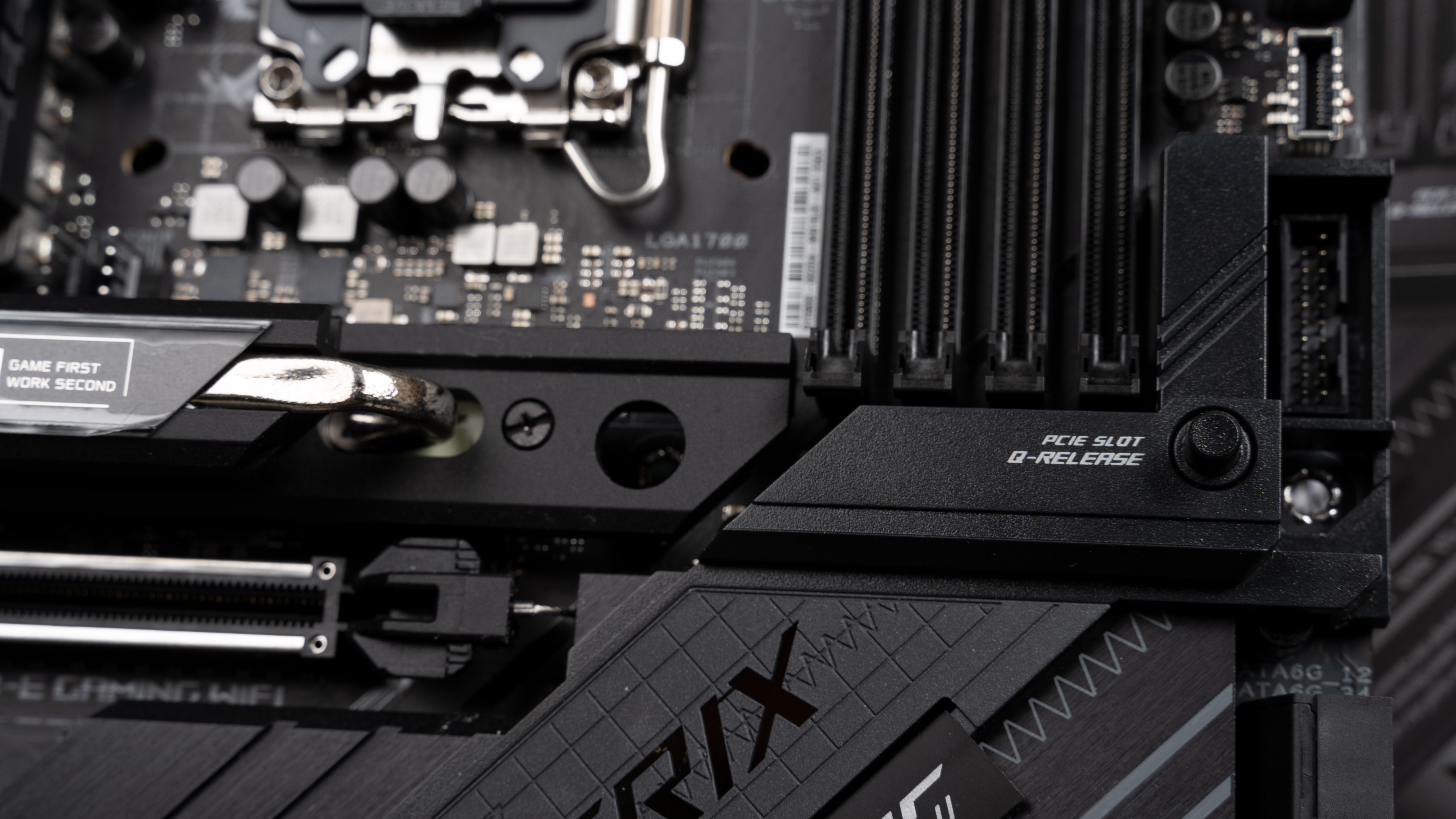 i9-12900K+ROGSTRIXZ690-E开箱测试，对比11900K提升巨大