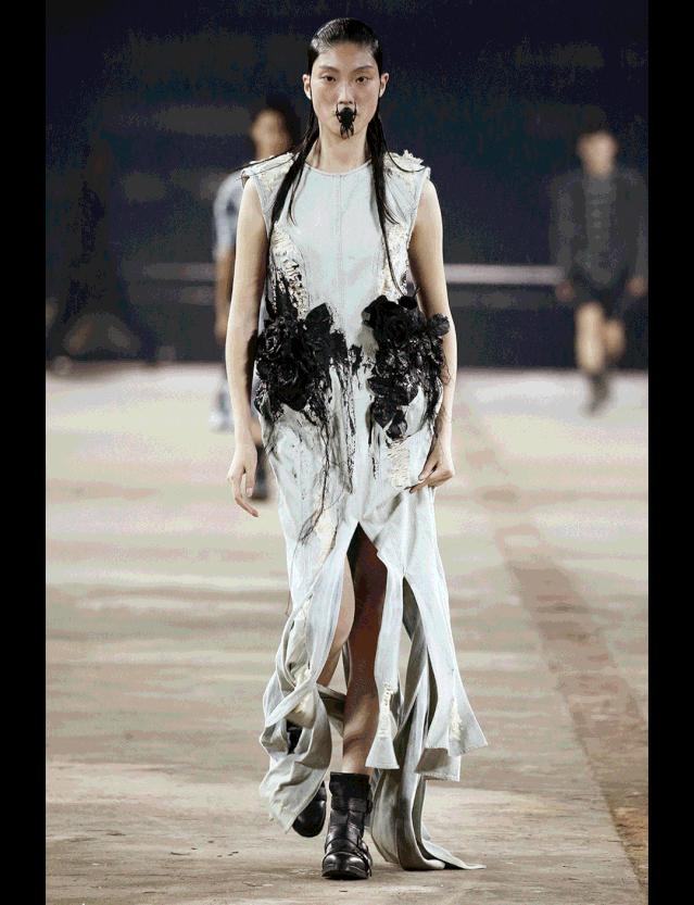 长得帅的人，事业都会成功！艺术家丁勇与他的冒险人生