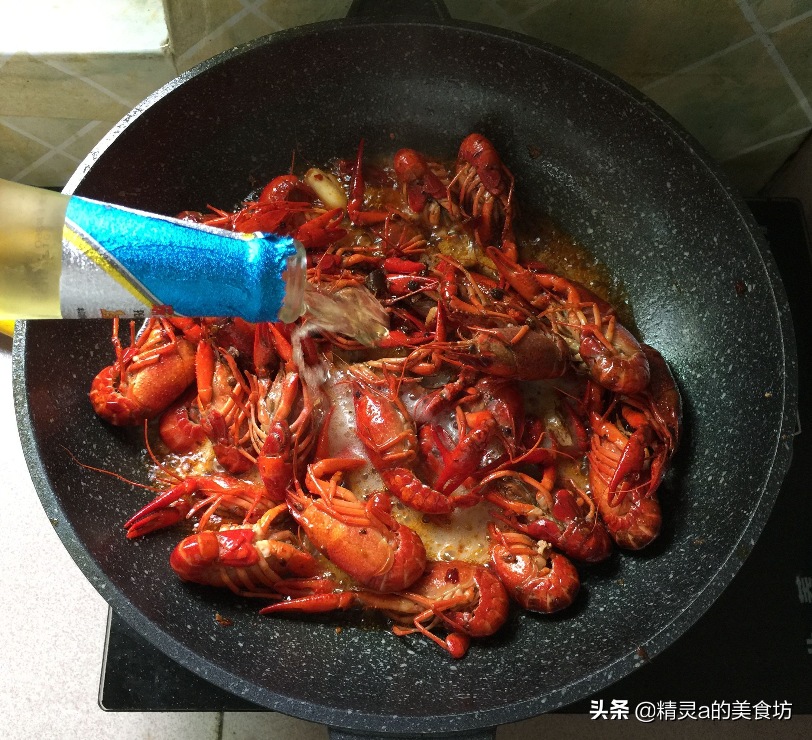 这才是小龙虾的正确打开方式,享用小龙虾的正确姿势get起来