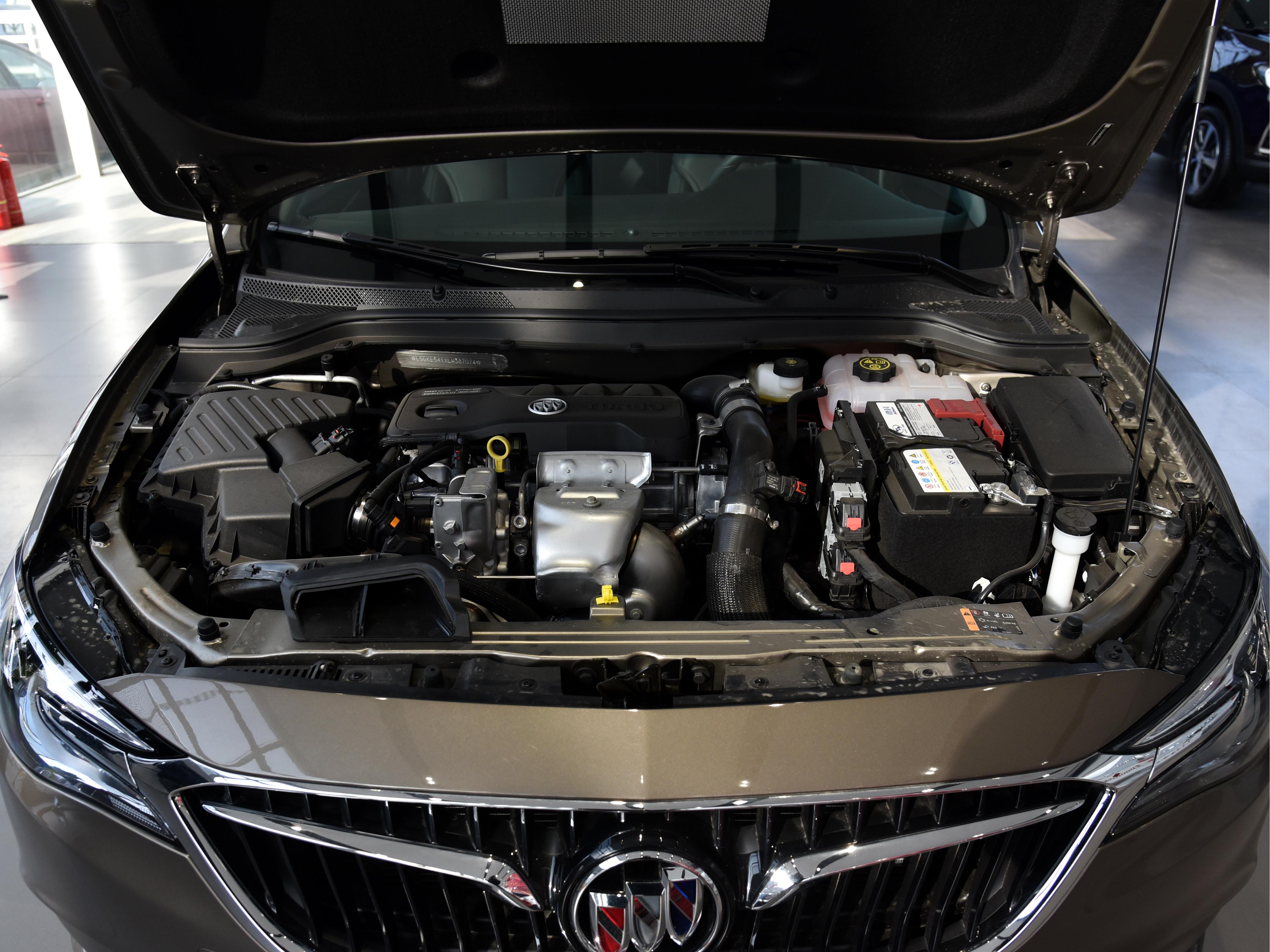 性价比高油耗低8万以下的车,五万左右的别克英朗