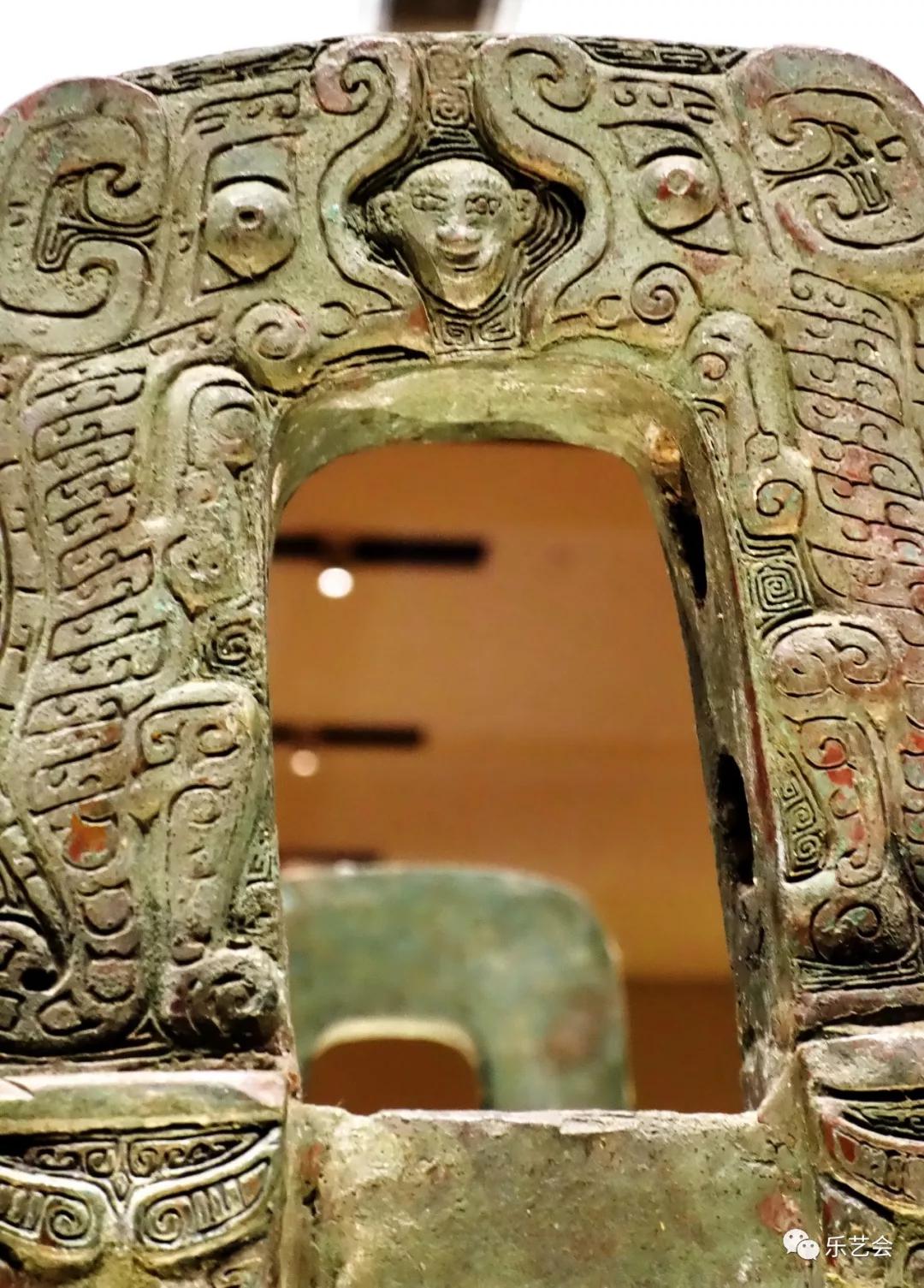 汉代青铜鼎三足鼎价格,海内著名三件青铜大鼎