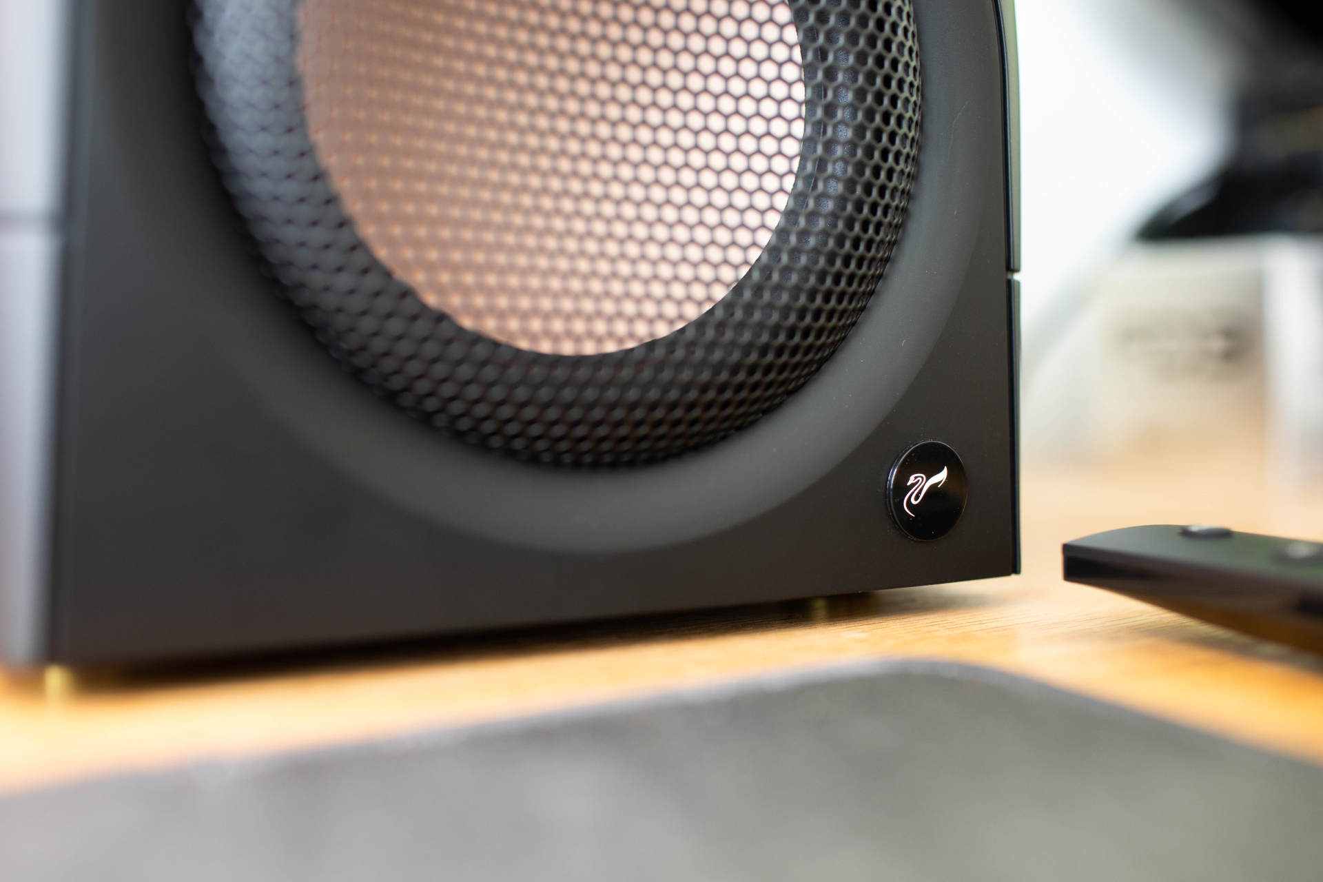 惠威d200和d1090哪个好,惠威d200跟漫步者m2000哪个音质好