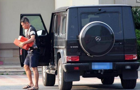 易建联座驾低调,易建联的限量版豪车是什么车