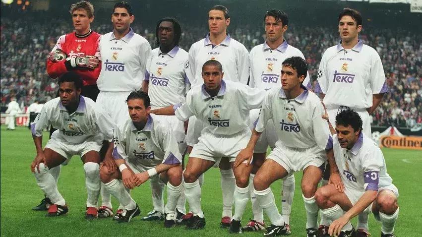 足球新赛季球衣宣传片,足球球衣广告