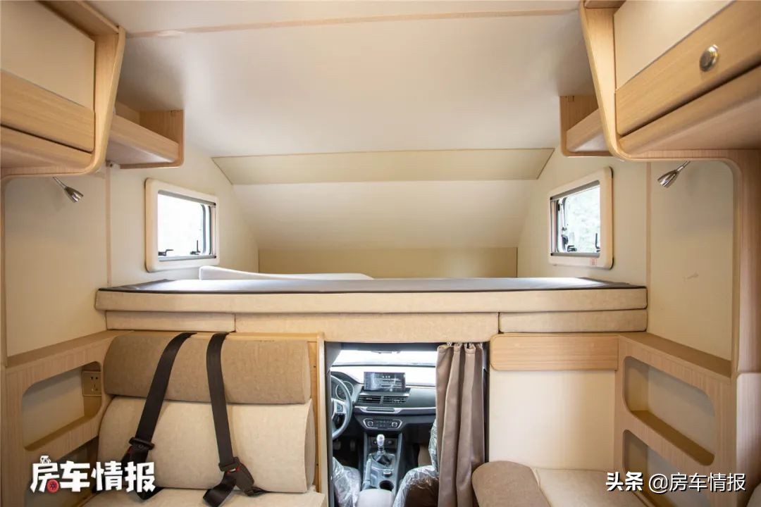 30万左右的可睡4个成人的四驱房车,20万能买什么重型房车