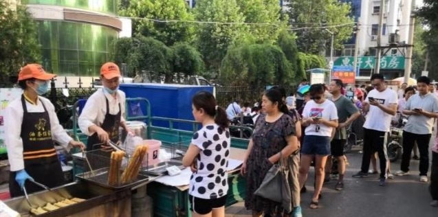 牧原集团月薪四万招聘养猪人,牧原养猪工资一般月薪多少