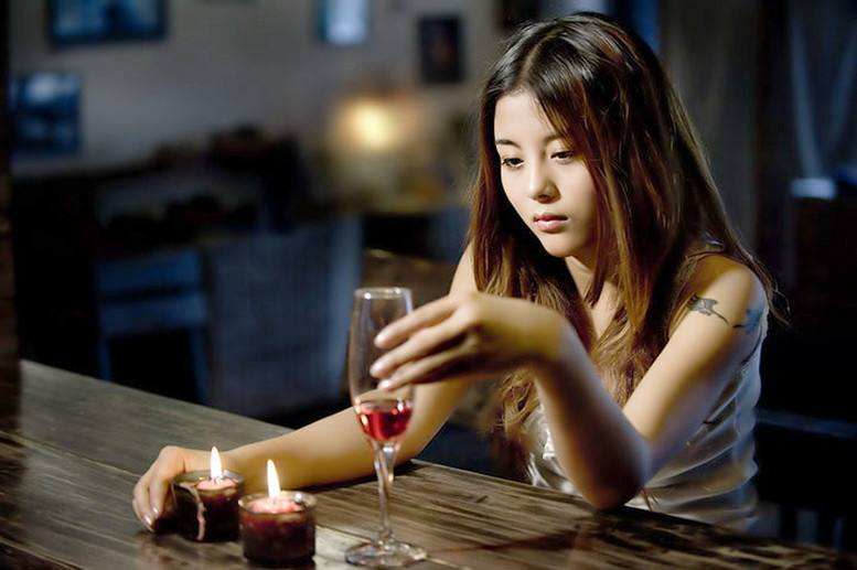 为什么女生来大姨妈时不可以洗头,为什么来大姨妈不建议洗头