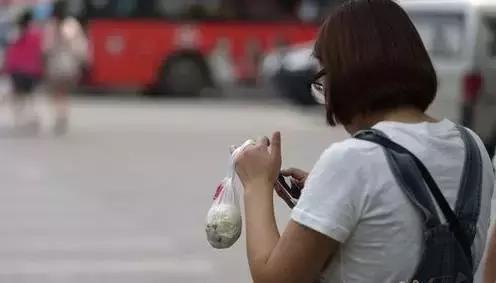 小偷年终总结大全,来自一位小偷的年终总结句句扎心