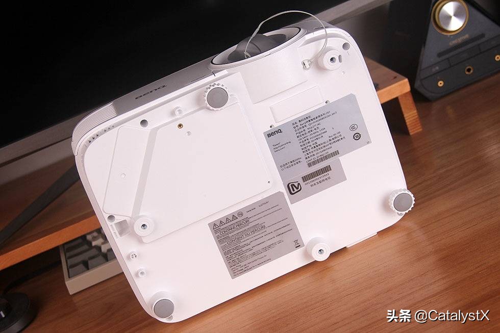 明基i707投影仪配什么幕布,明基i707投影仪如何全屏