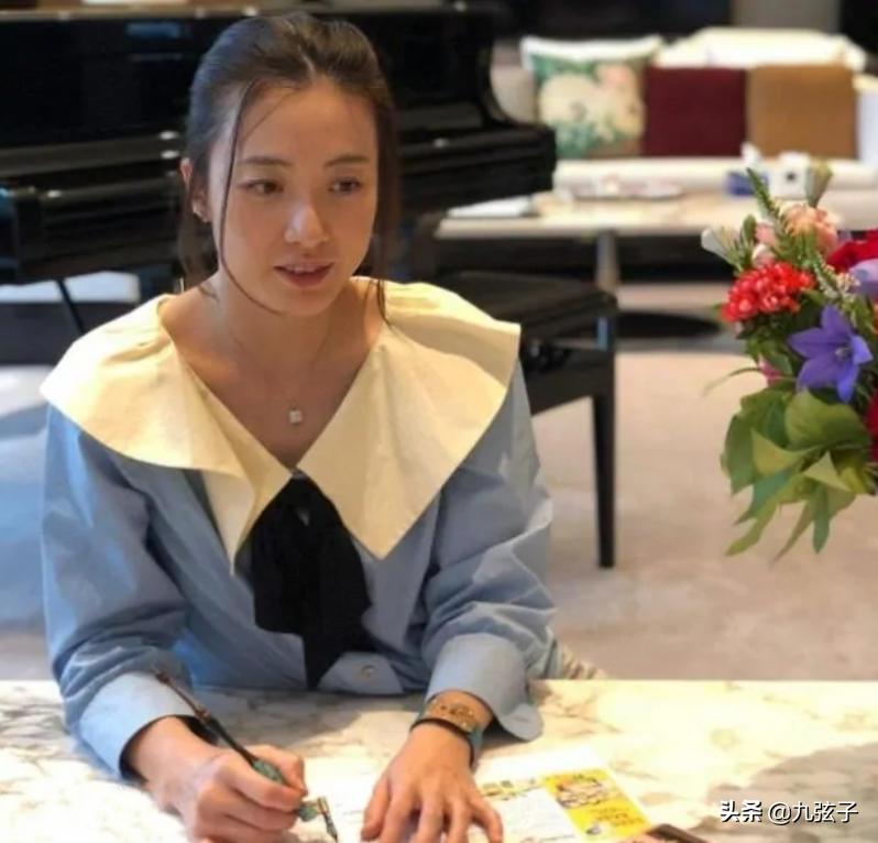 刘銮雄历任女友洪欣,甘比刘銮雄蔡少芬